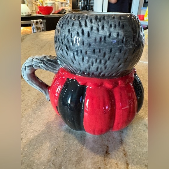 Joanna Parker Owl Shaped Ceramic Mug with Heart Design - Picture 3 of 3